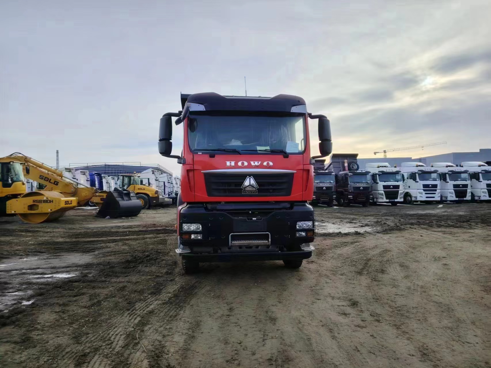 Sinotruk Howo TX 400 HP 6X4 5.6M Damya Kamyonu (Ulusal VI)